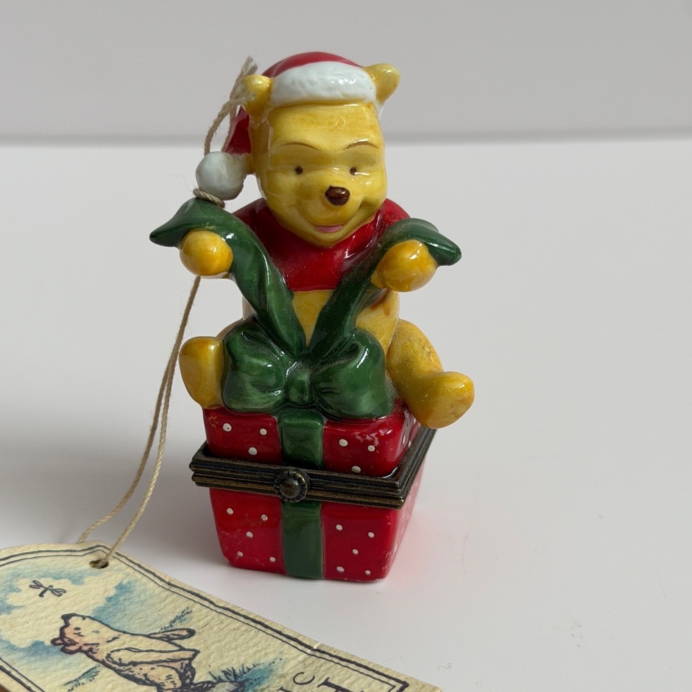 Vintage Disney Classic Winnie the Pooh‎ December Trinket Box Christmas Santa Hat